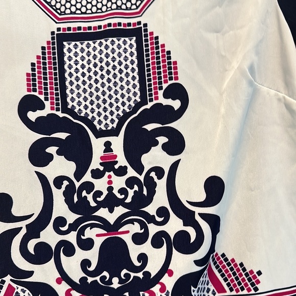 Silk blouse for every day look - Picture 2 of 2